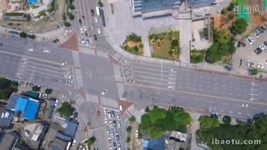 4K城市交通_俯拍城市十字交叉路口车流